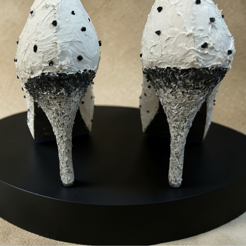Custom Cookies & Cream Ice Cream Heels
Size 7.5 One Of A Kind Handmade - Picture 8 of 16